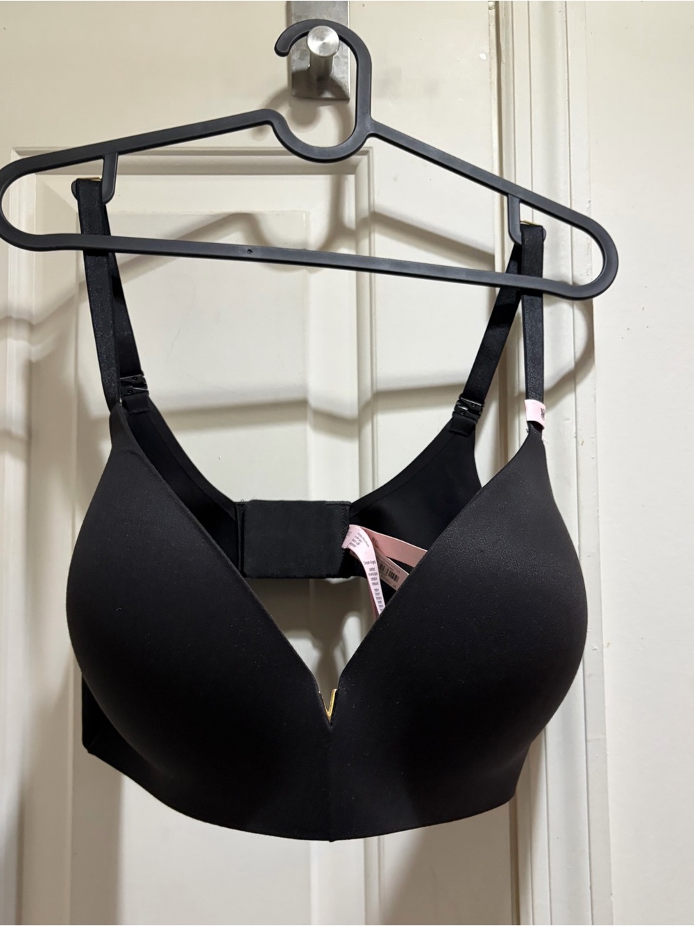 NWT Victoria’s Secret Dream Angels Black Padded no wire Push-Up Bra